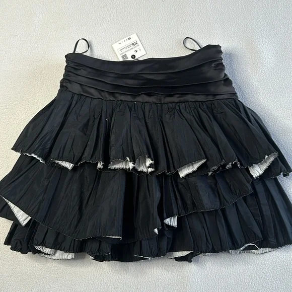 Zara Sold Out Black Ruffle Layered Mini Skirt - Picture 8 of 8